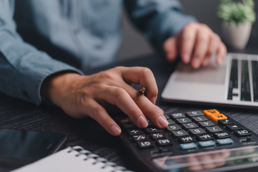 BlackCap Advisory_Accrual vs Cash Accounting Which Method Should Your Business Use