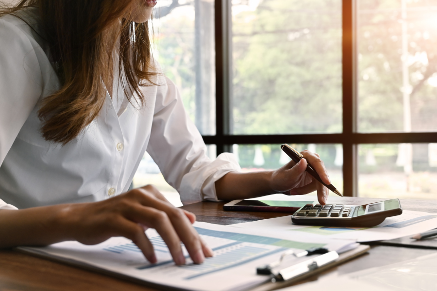 BlackCap Advisory_Why Manual Bookkeeping Is Holding 1 in 2 Startups Back